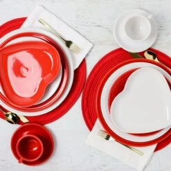 Fiesta Heart Plate -Decorated Fiesta Store HeartPlates.Tablescape 3600x2400 19dac1b